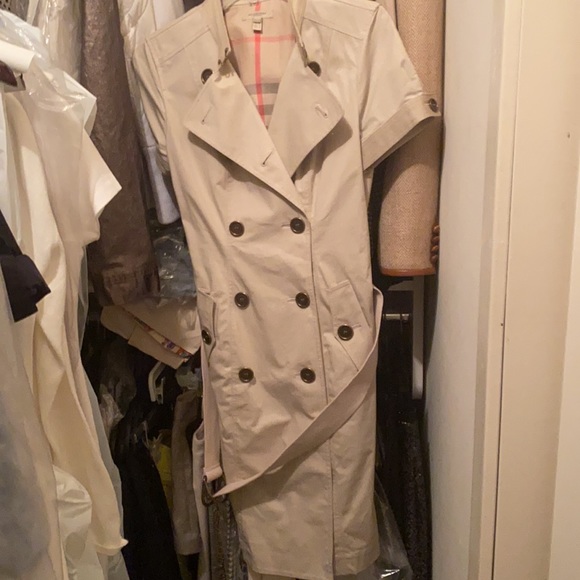 BURBERRY DOUBLE BREASTED DRESS like new sz. 8 - Picture 8 of 8